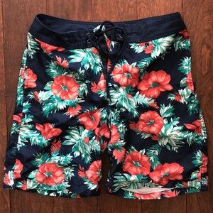 GAP floral board shorts. Size M.